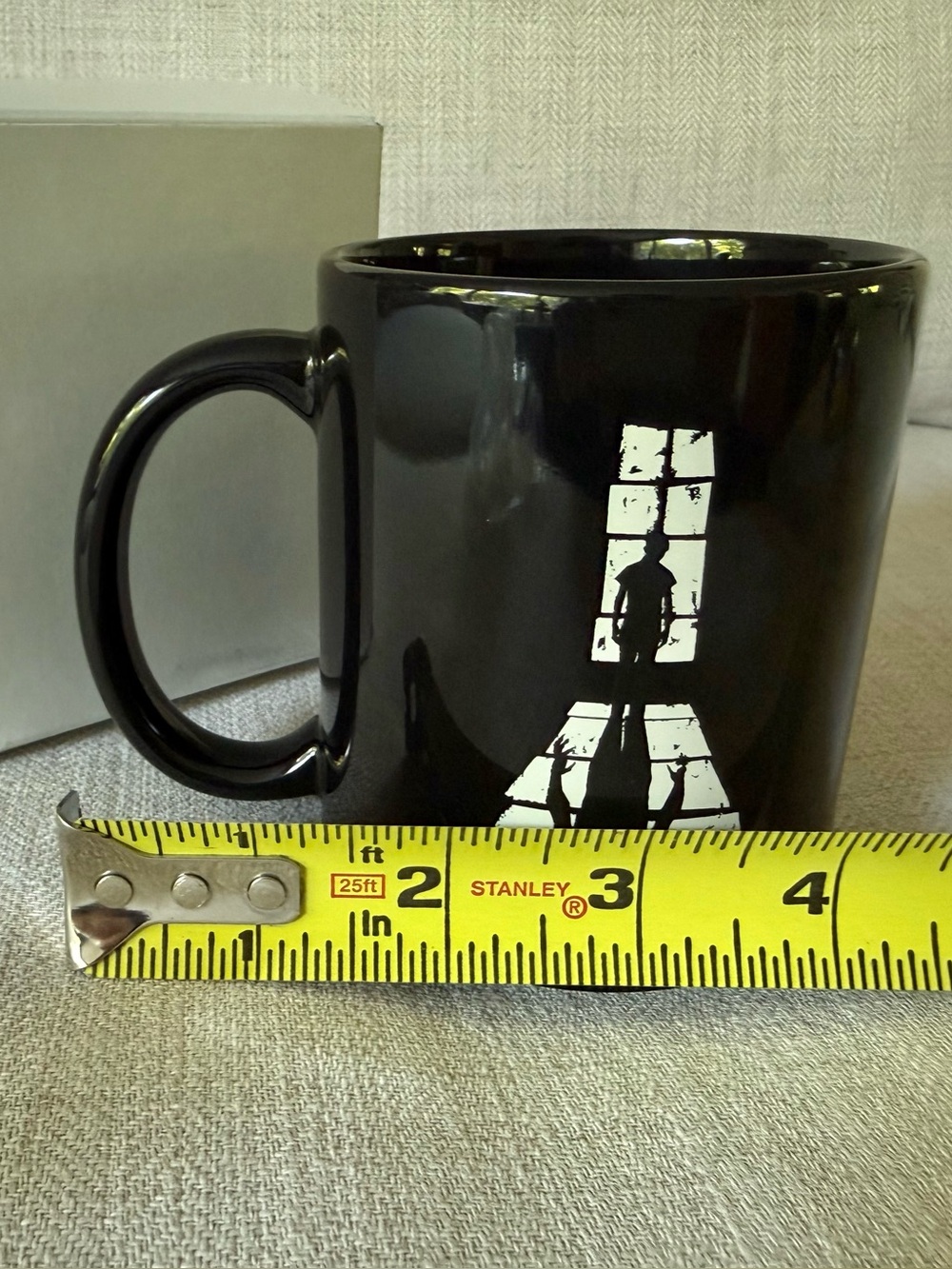 Stranger Things Mug - Picture 3 of 5
